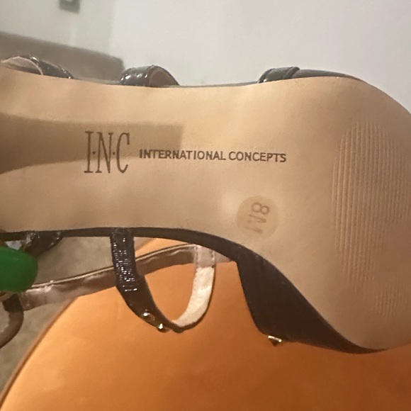 INC International Concepts Black Pointed T-Strap Heels with Gold Studs - Picture 3 of 3